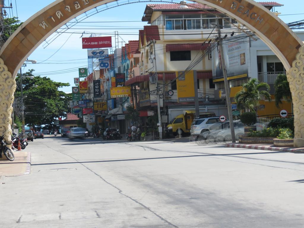 Jomtien Plaza Suite Apartments Ruang foto