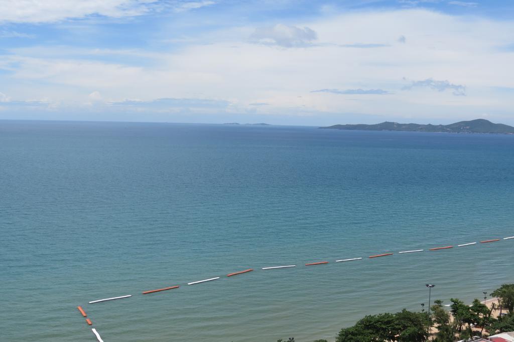 Jomtien Plaza Suite Apartments Ruang foto